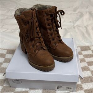 Steve Madden Giana boots size 8
